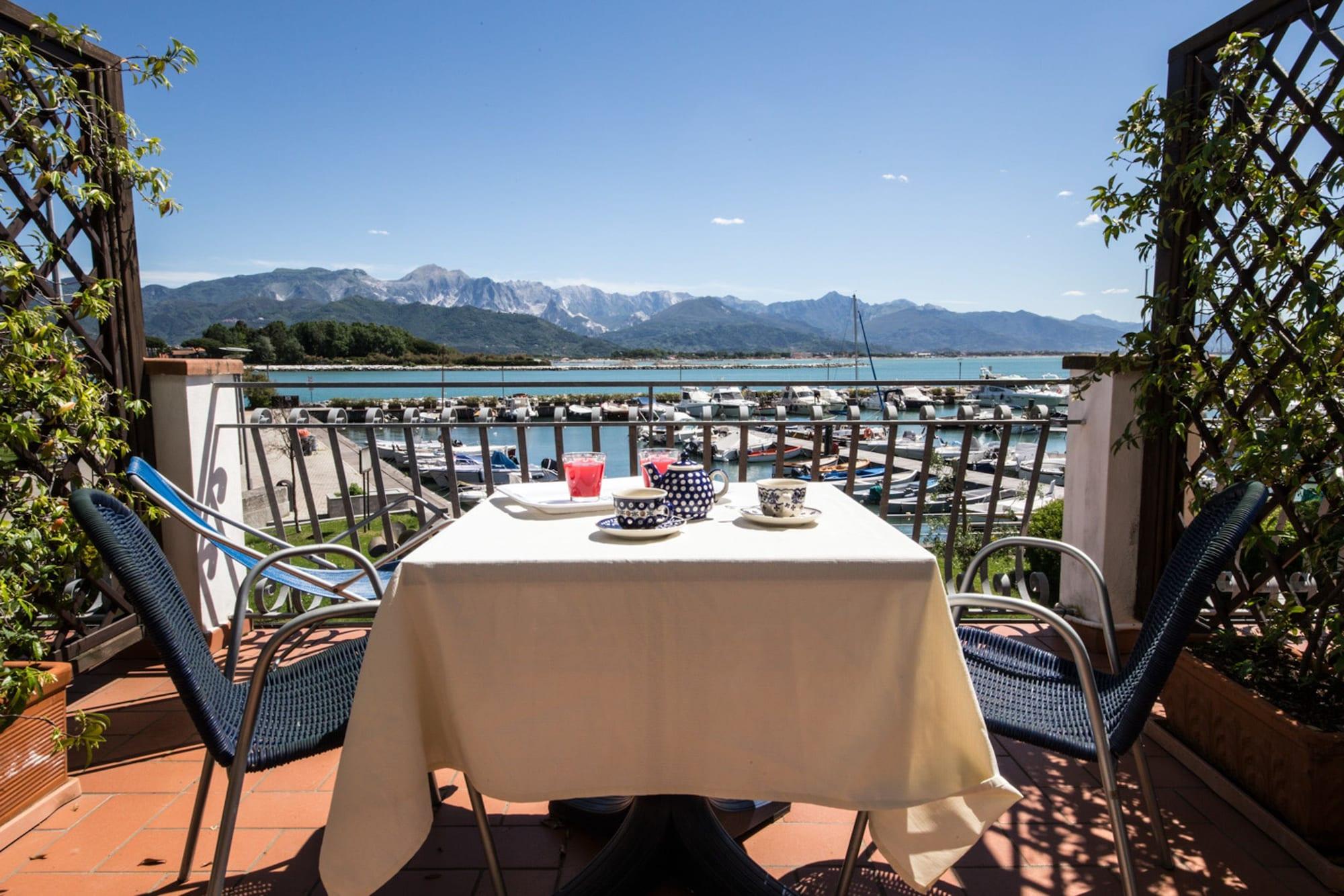 Hotel Sette Archi Bocca di Magra Exterior photo
