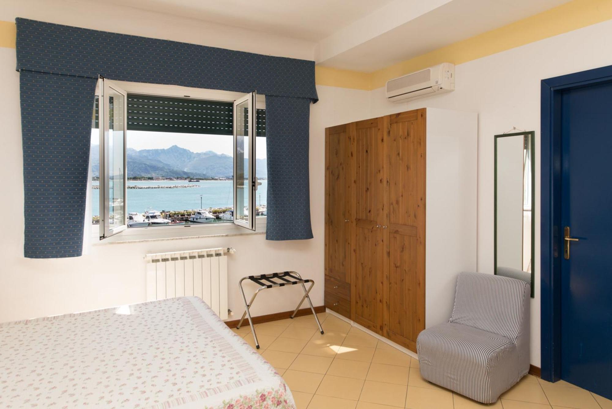 Hotel Sette Archi Bocca di Magra Room photo